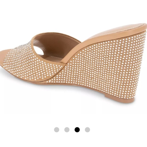 BCBGeneration Giani Wedge Sandle - Picture 2 of 3